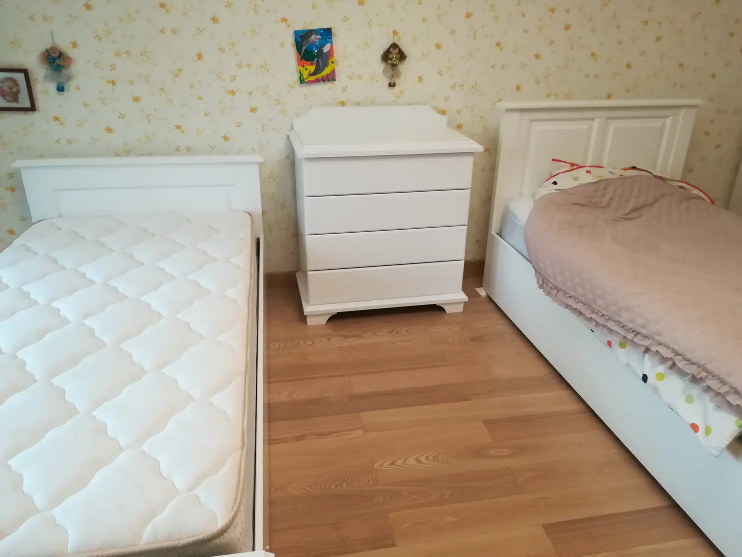 Комод Брусно 4-ящ белый 2.10.01