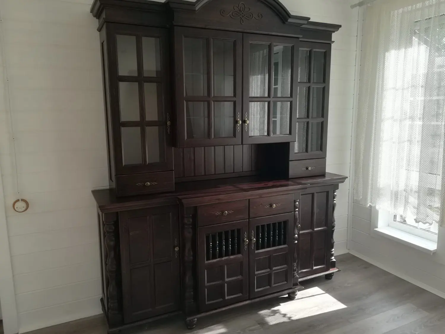 Сервант Валенсия 2-73 сосна