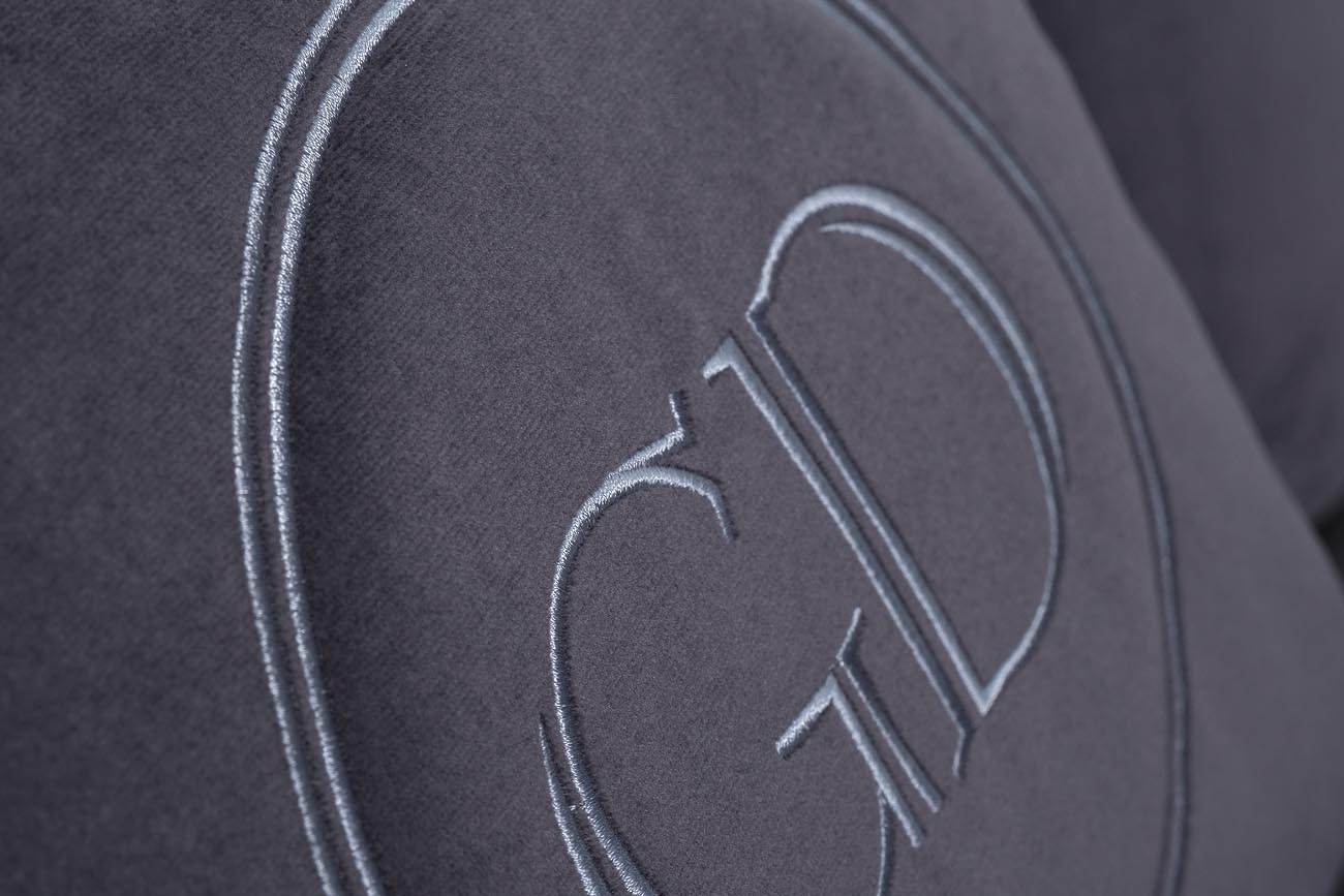 Диван Fabio трехместный, велюр синий Gen12, 2 подушки