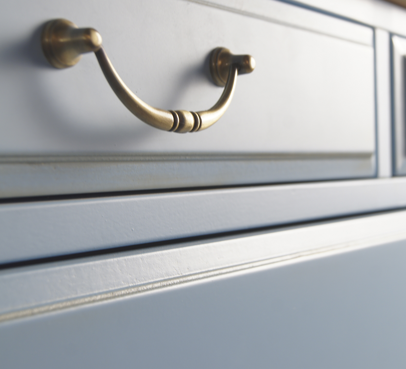 Комод из березы «Leontina Blue» на 4 ящика