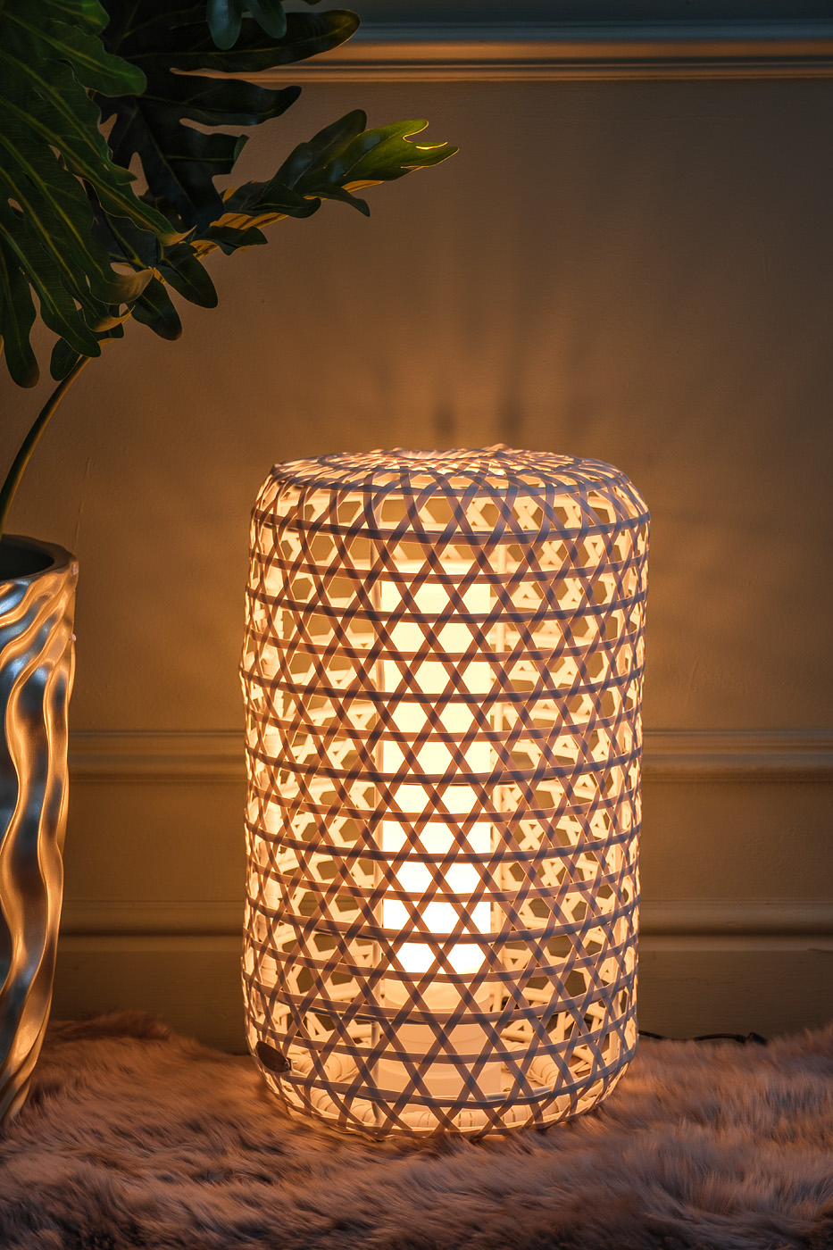 39AR-SVET-213 BEL Светильник уличный белый