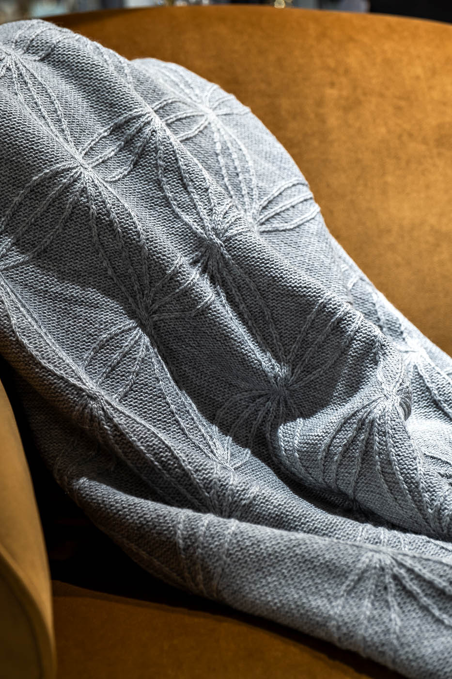 104BP-PVAIT1420-SER Плед Аура серый