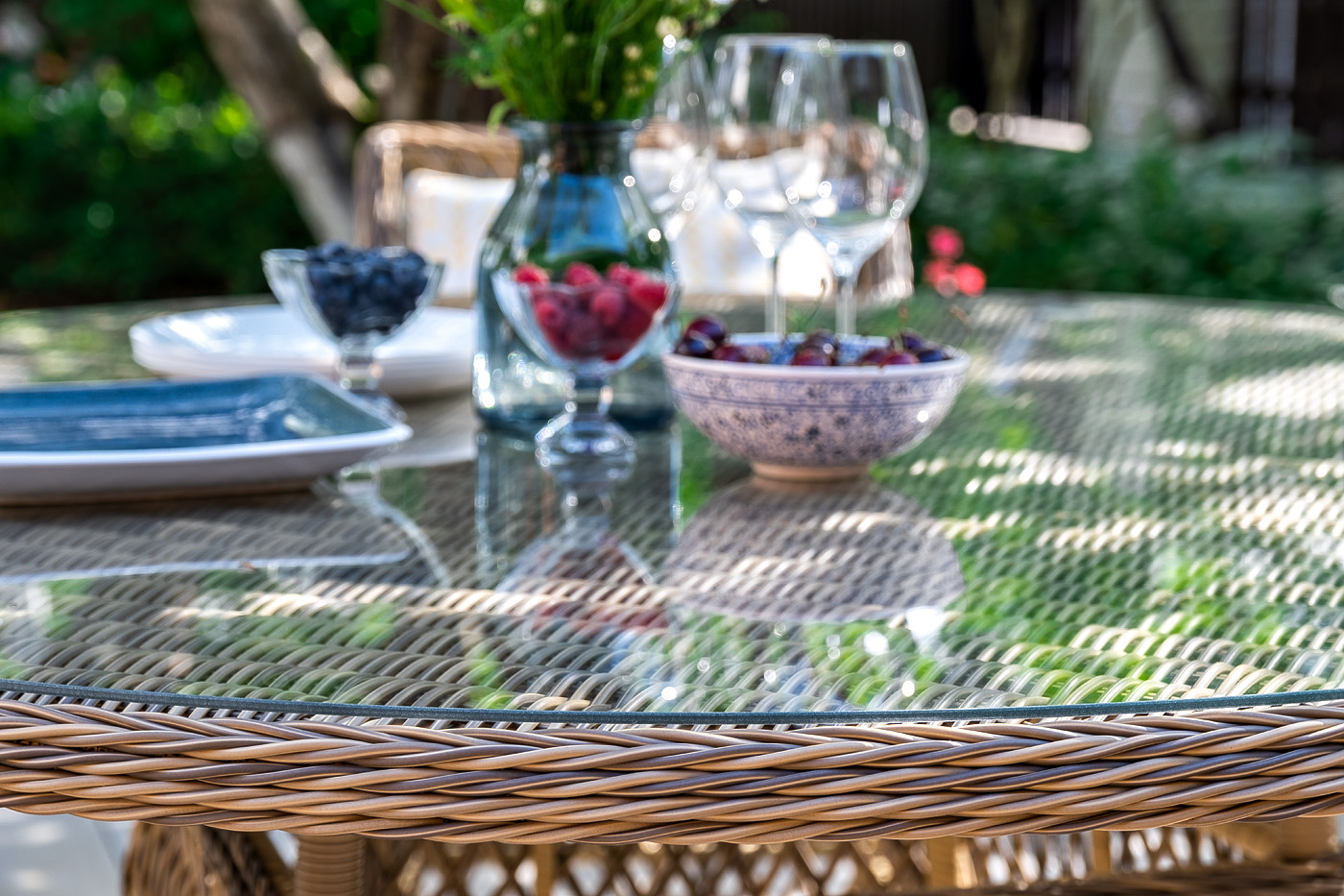 "Эспреззо" плетеный круглый стол, диаметр 150 см, цвет соломенный