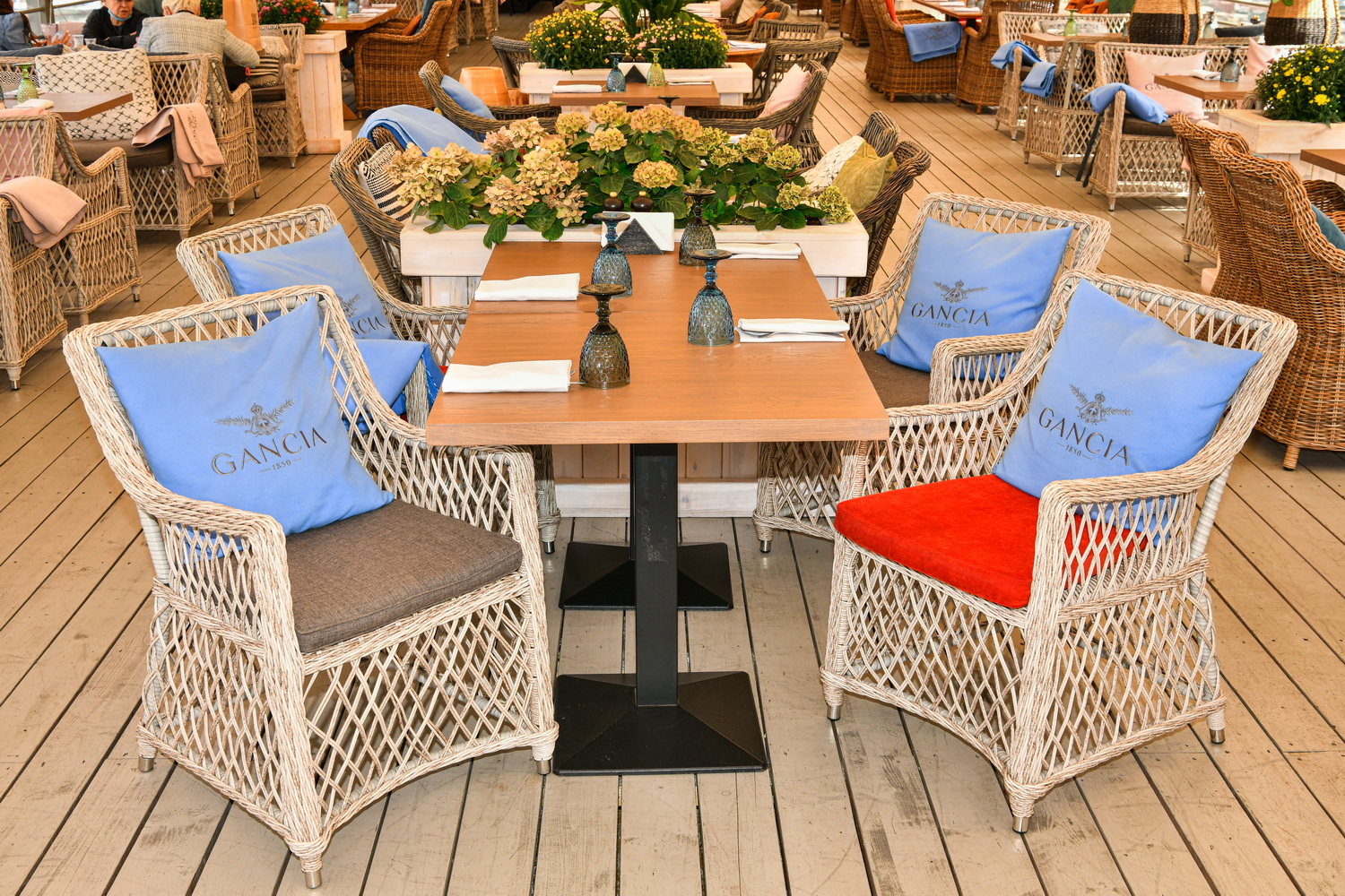 "Латтини" плетеное кресло из искусственного ротанга, цвет бежевый