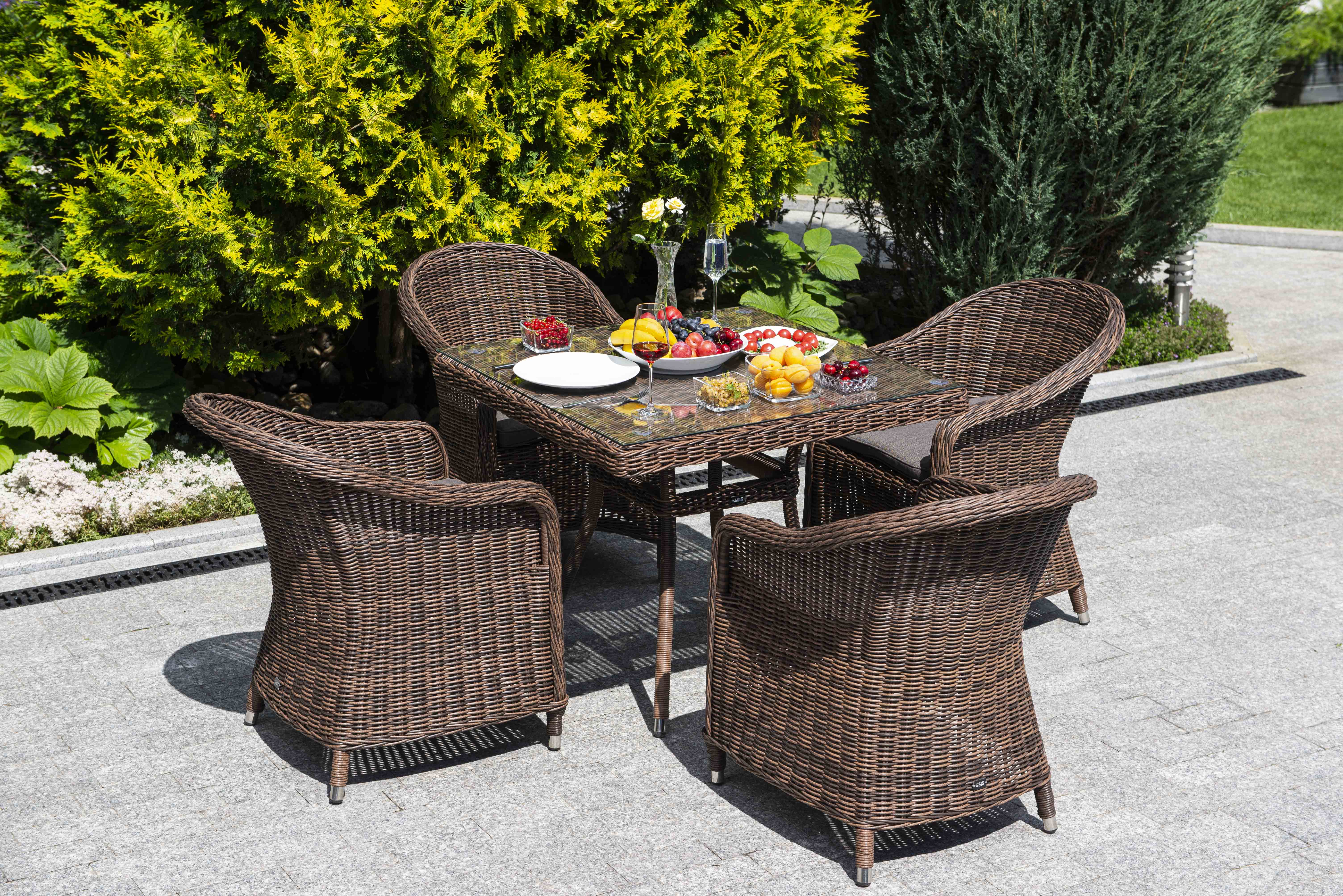 "Равенс" плетеное кресло из искусственного ротанга, цвет коричневый с серой подушкой