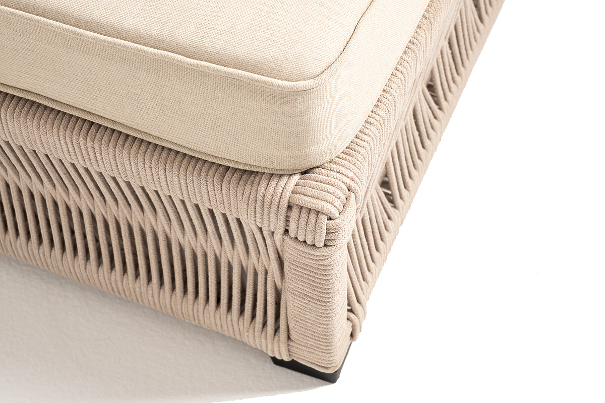 "Ривьера" шезлонг плетеный из роупа, каркас алюминий белый муар, роуп бежевый круглый, ткань бежевая